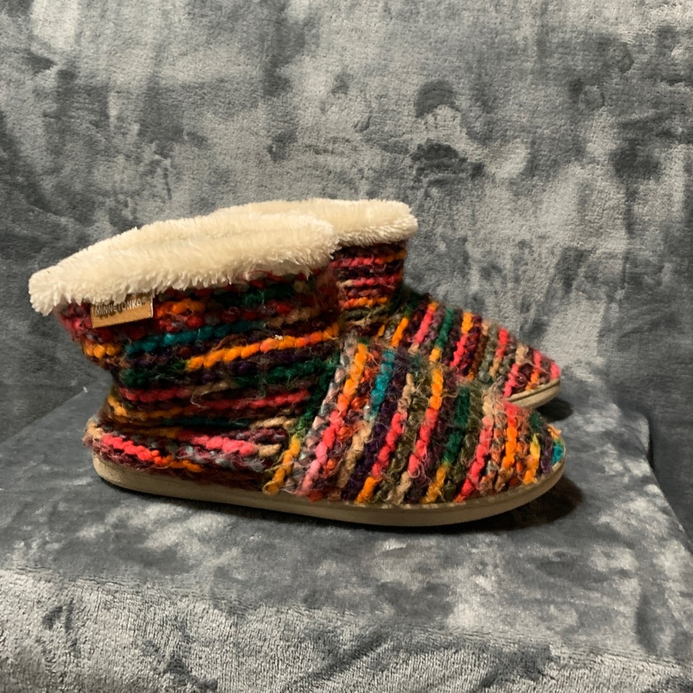 Minnetonka Slipper Boots Womens L 8-9 Rainbow Knit Faux Fur Cottage44048 - Picture 8 of 15